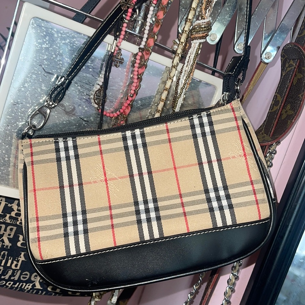 Burberry blue label pochette